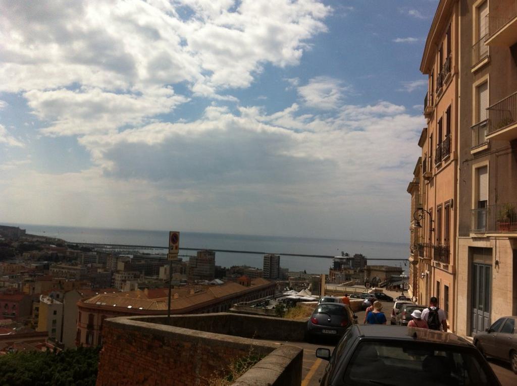 Little Cagliari Apartment ภายนอก รูปภาพ